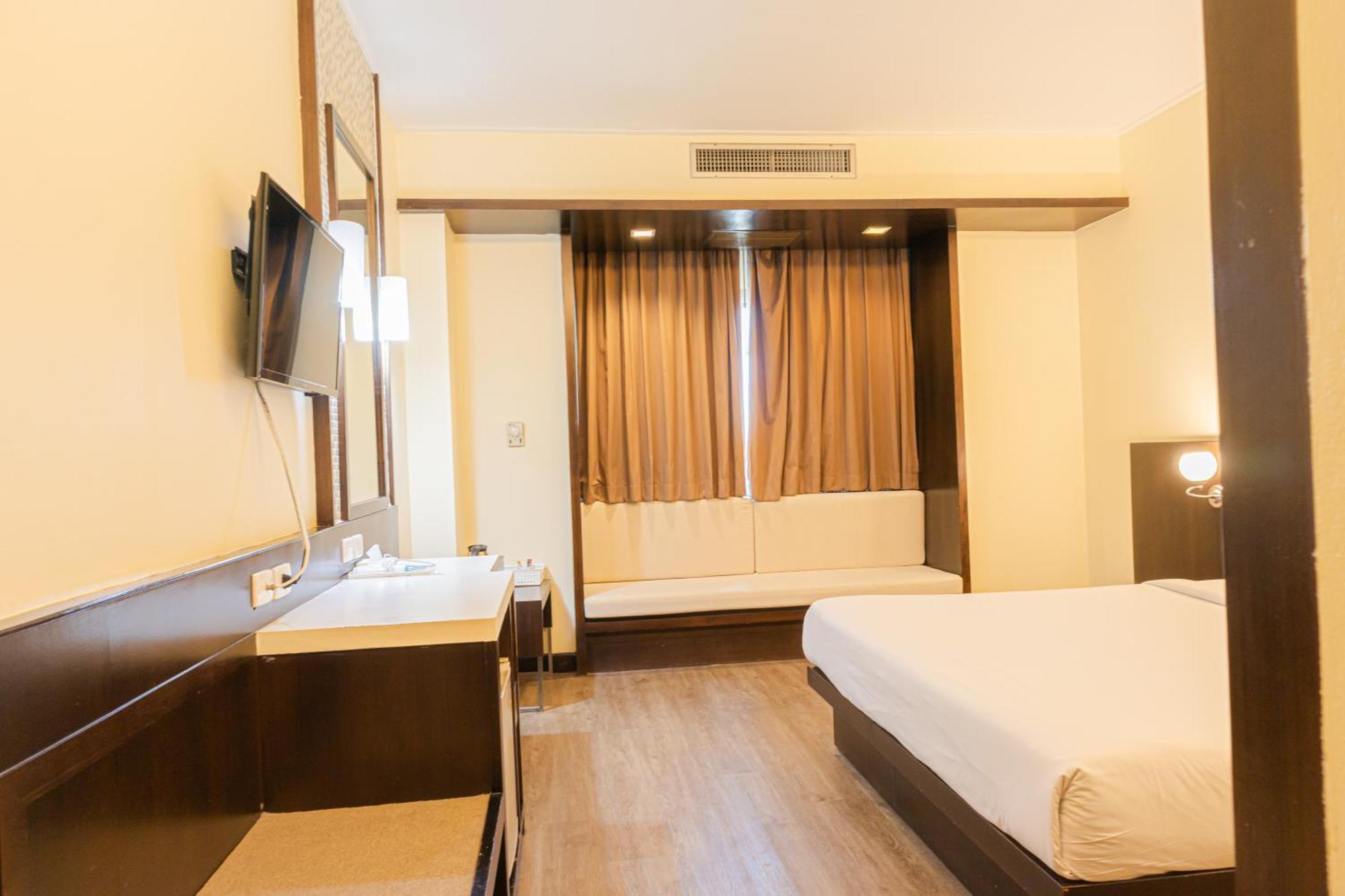 โรงแรม ซิตี้พาร์ค โคราช City Park Hotel Nakhonratchasima Buitenkant foto